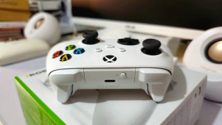 Controller Xbox Series X Robot White + 4 batterie Varta