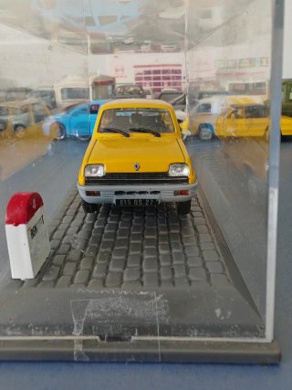 Renault 5 1/43