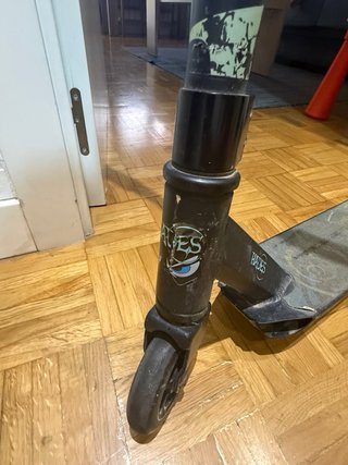 Patinete Hades