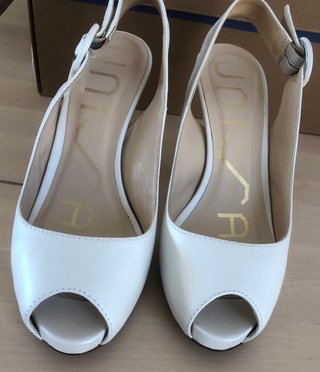 Sandalias Unisa Blancas