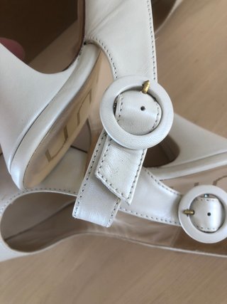 Sandalias Unisa Blancas