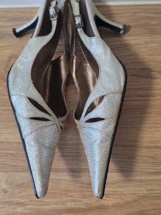 Zapatos de fiesta plateados talla 38