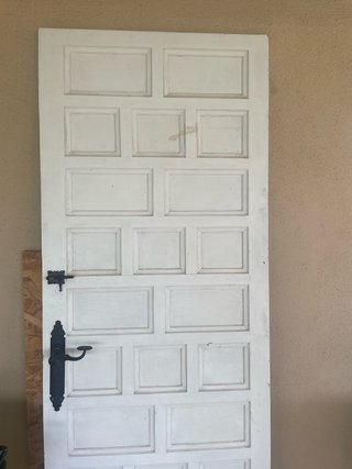 Puerta madera maciza