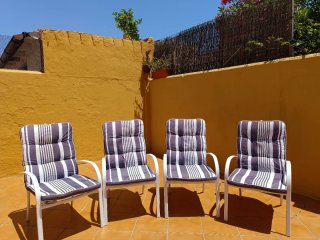 Juego 4 Sillas Jardín con Cojines Rayas