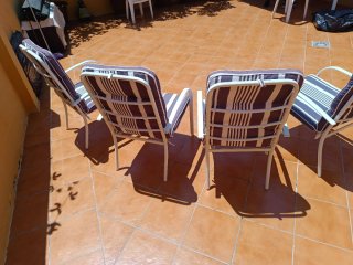 Juego 4 Sillas Jardín con Cojines Rayas