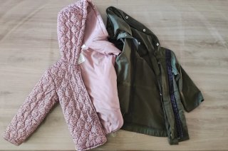 Abrigo niña reversible verde y rosa