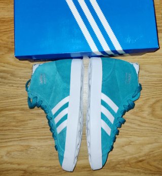 Adidas Botines Basket turquesa talla 40 NUEVAS