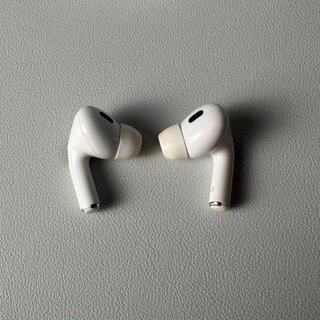 AirPods Pro 2 + Regalo Funda