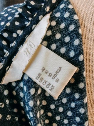 Abitino leggero a pois blu e bianchi