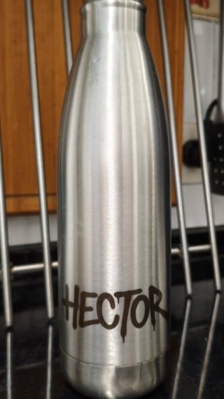 Grabado laser, personalizo tú botella favorita.