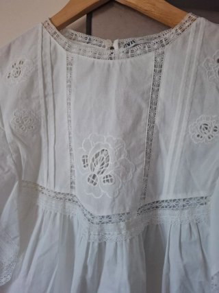 Blusa romántica Zara