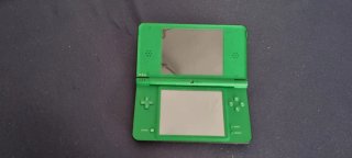 Nintendo DSi XL Verde
