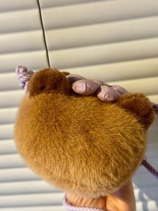 Bolso Capibara Zara Peluche Flor Morada