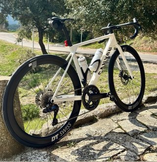 Bicicleta de carretera Canyon Blanca