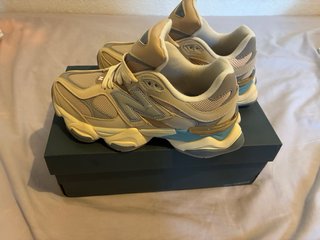 Zapatos New Balance 9060 Beige/Azul