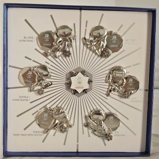 Colección Pins JJOO Milano Cortina 2026