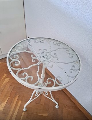 Mesa auxiliar redonda metal blanco y cristal
