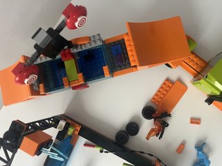 Lego City 60294 Espectáculo Acrobático Incompleto