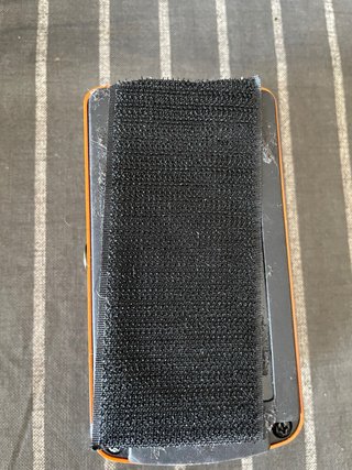 Behringer UT100 Ultra Tremolo Pedal Guitarra