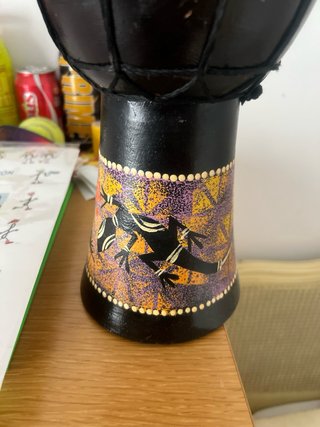 Tambor Djembe con diseño de largartijas