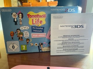 Nintendo 2DS Rosa Tomodachi Life
