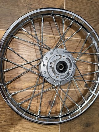 Llanta Delantera 1.40 x 14” cromada pit bike