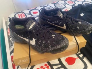 Zapatillas Nike Vapormax Negras y Blancas