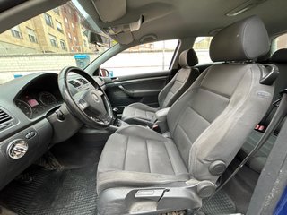 Volkswagen Golf 2004
