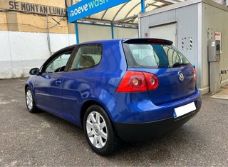 Volkswagen Golf 2004