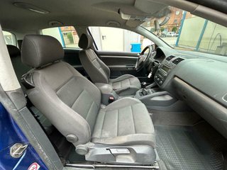 Volkswagen Golf 2004