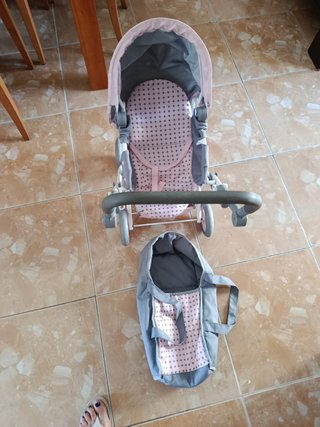 Carrito rosa con capota y cuna de madera - muñecas
