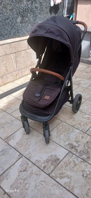 Silla de paseo negra