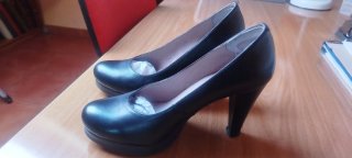 Zapatos de tacón negros