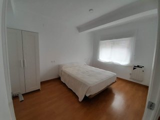 PISO DE 3 HABITACIONES PARA ESTUDIANTES