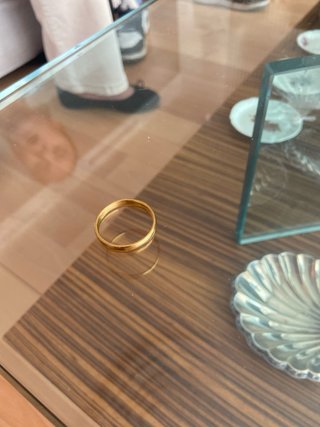 Anillo dorado chapado en oro