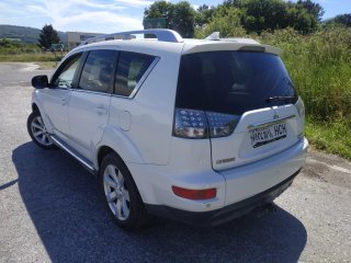 Mitsubishi Outlander 2011