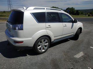 Mitsubishi Outlander 2011
