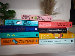 Lote 9 libros Elísabet Benavent - novela romántica