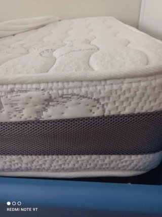 Cama individual con cajones. De 90 x 1,94.