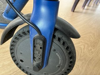 Patinete Eléctrico Reebok Azul