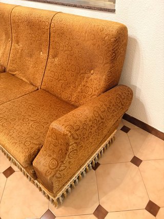 Sofá Vintage Tela Dorado