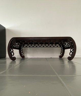 Mesa de centro de madera palo santo