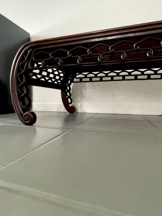 Mesa de centro de madera palo santo