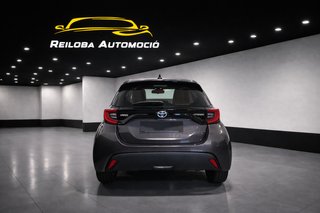 Toyota Yaris 2021