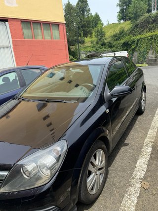 Opel Astra GTC 2009