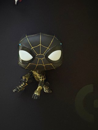 Funko Pop! Spider-Man Negro y Dorado