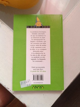 Libro,el asesinato de la profesora de lengua