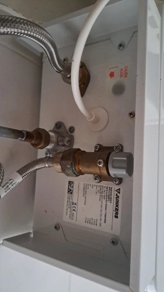 Calentador butano Bosch/Junkers Hydronext 5600 S