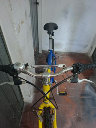 Bicicleta Hador BTT Azul y Amarilla