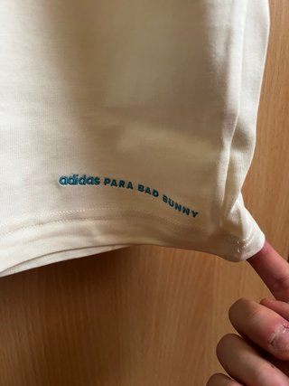 Camiseta Adidas x Bad Bunny Barcelona Beige